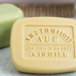 Les bienfaits du savon de Marseille : pourquoi l'adopter pour votre toilette quotidienne ?